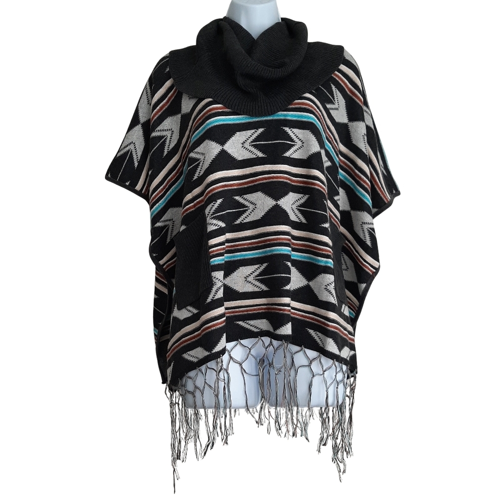 Southwestern Tribal Pattern Women's Poncho with Fringe Size Small Oversized
